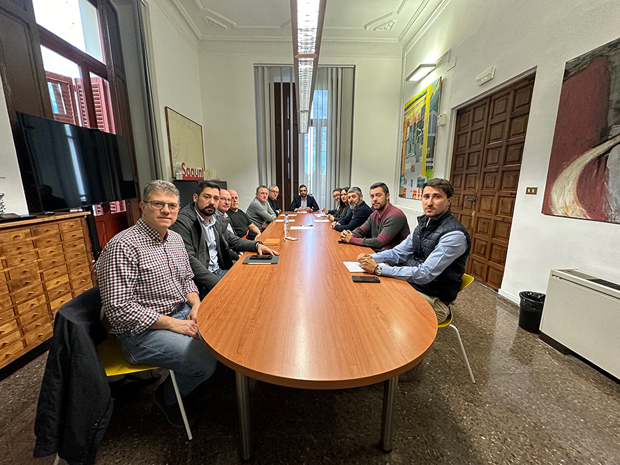 La Junta de Portavoces se reúne con  los miembros del comité de empresa de Thyssenkrupp-Galmed 