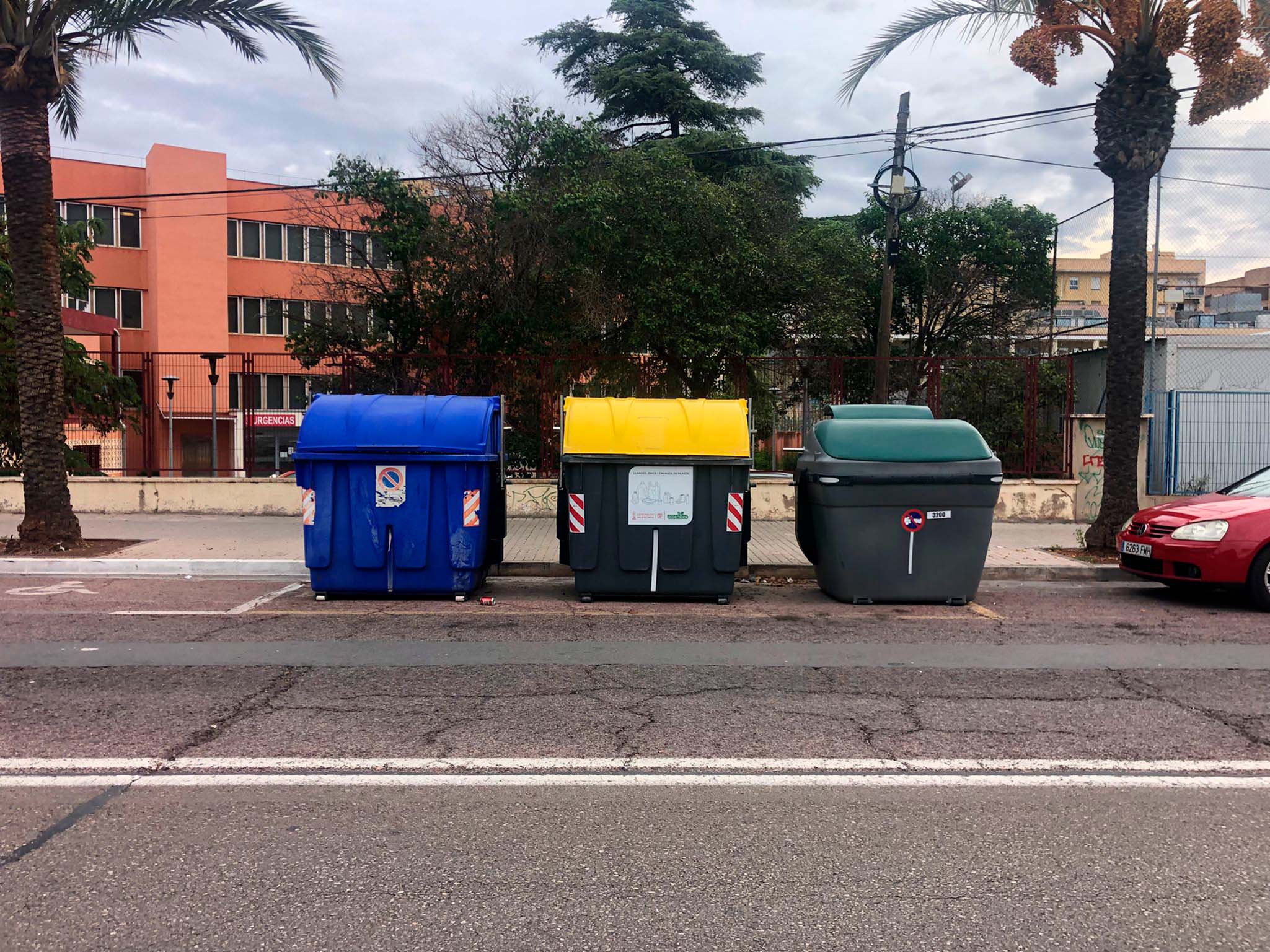 Se incorporan 60 contenedores nuevos para la recogida de envases de plástico en Sagunto y Puerto de Sagunto