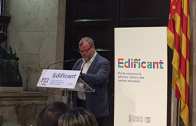 La Generalitat destinarà 700 milions d'euros als consistoris per a construir col·legis i instituts