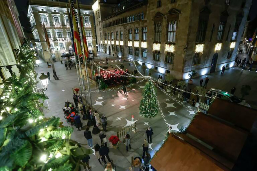 Sagunto inaugura la Plaça del Nadal que organiza la Diputación de Valencia