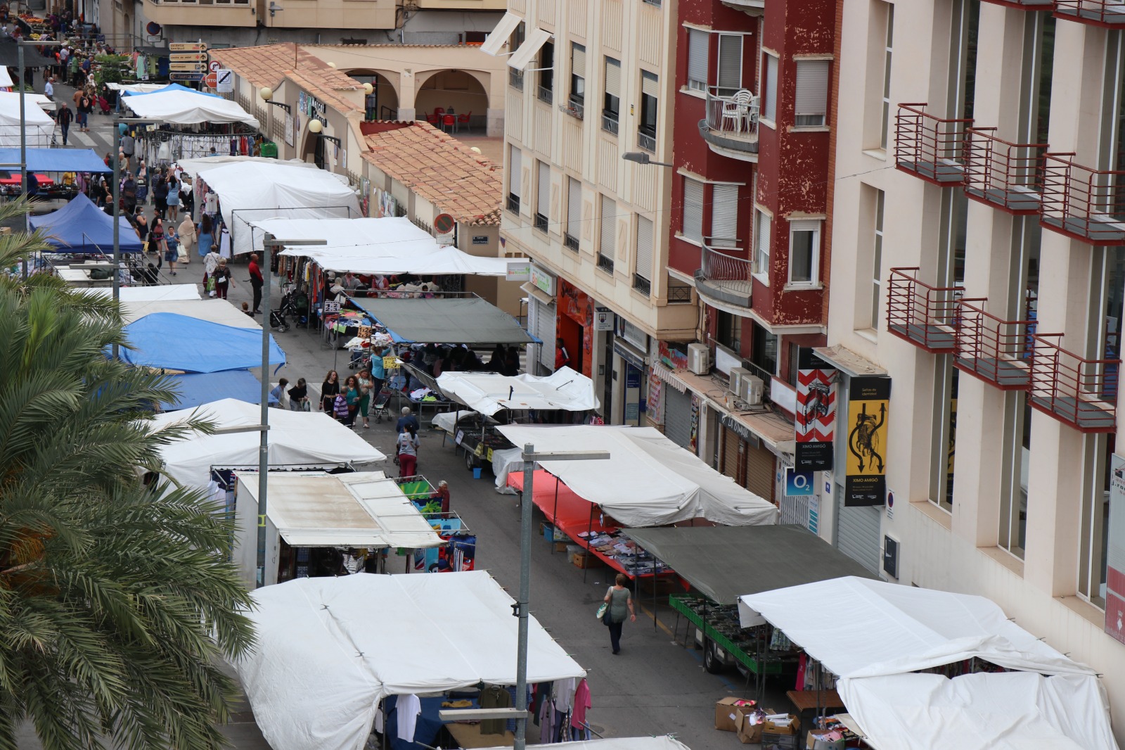 Suspendido el mercado exterior de Sagunto de este miércoles por las condiciones meteorológicas