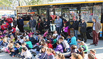 Els CEIP Cronista Chabret i Mediterrani acullen les jornades ‘Anant al col·le trobem ciutat’