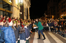 Este divendres es van encendre les llums nadalenques a Sagunt