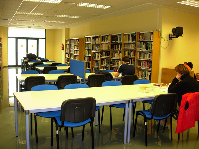 Les sales d'estudi de les biblioteques de Sagunt tindran un horari nocturn especial