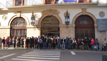 El Ayuntamiento de Sagunto muestra su solidaridad con el pueblo francés