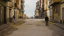 El carrer València torna a obrir-se al trànsit fins que es reinicien les obres de reurbanització
