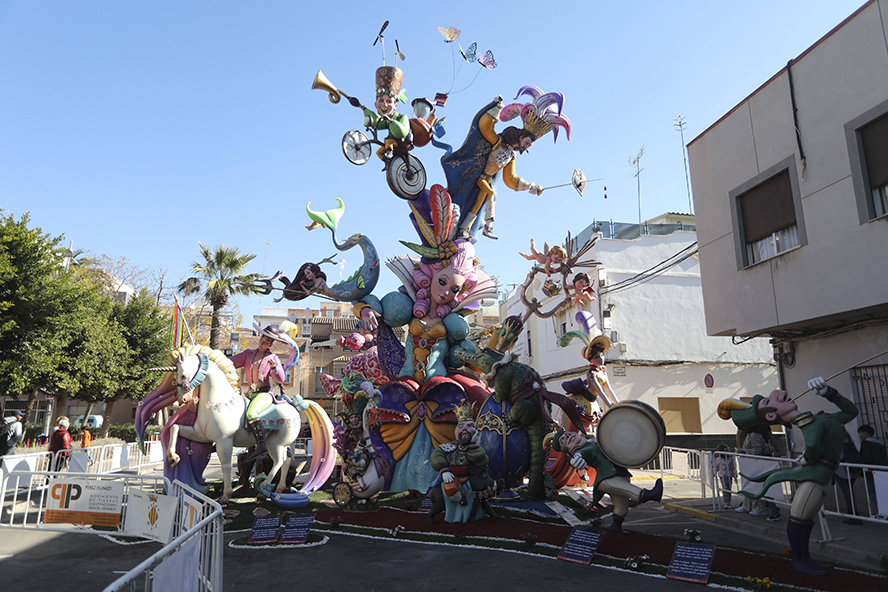 Plaza Rodrigo i La Victoria las mejores fallas de Sagunto