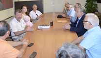 El alcalde se reúne con la directiva del Fertiberia Balonmano Puerto Sagunto 