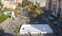 Hoy se inaugura la pista de patinaje de hielo artificial de la Plaza Cronista Chabret 