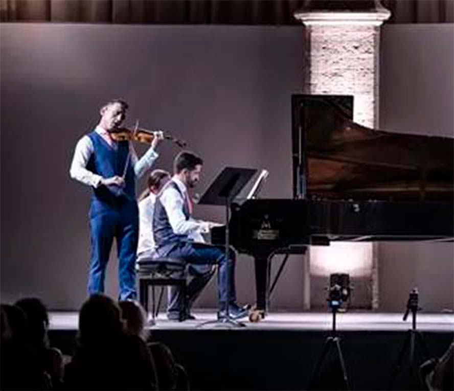 El violinista Raúl Arias y el pianista Hilario Segovia ofrecen el concierto ‘Evocaciones Ibéricas’ 