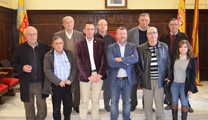 El alcalde recibe a los cronistas oficiales del Camp de Morvedre 