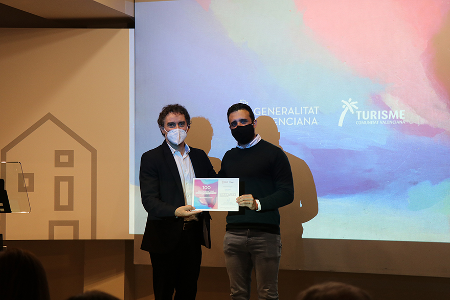 Sagunt rep el distintiu de la Generalitat que acredita el compromís del municipi amb la sostenibilitat turística