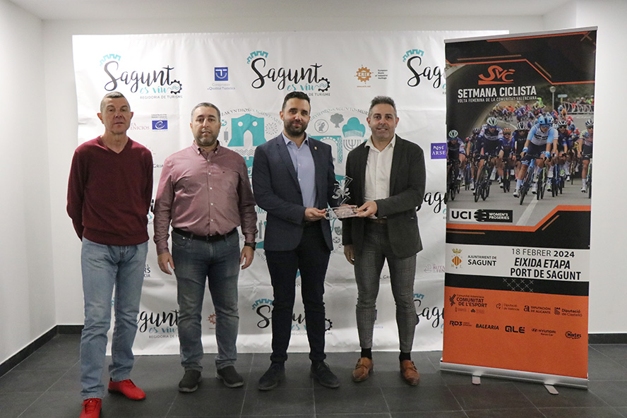 La última etapa de la VIII Semana Valenciana-Vuelta Comunidad Valenciana Féminas comienza en Sagunto