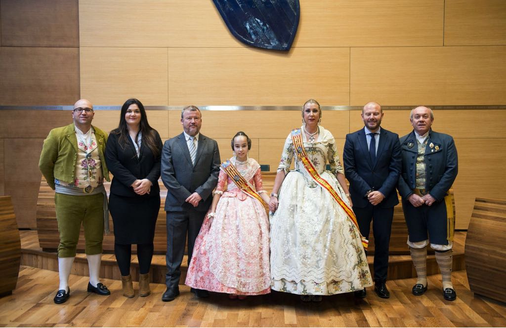 Visita institucional de la Junta Fallera de Sagunt a les Corts i a la Diputació de València