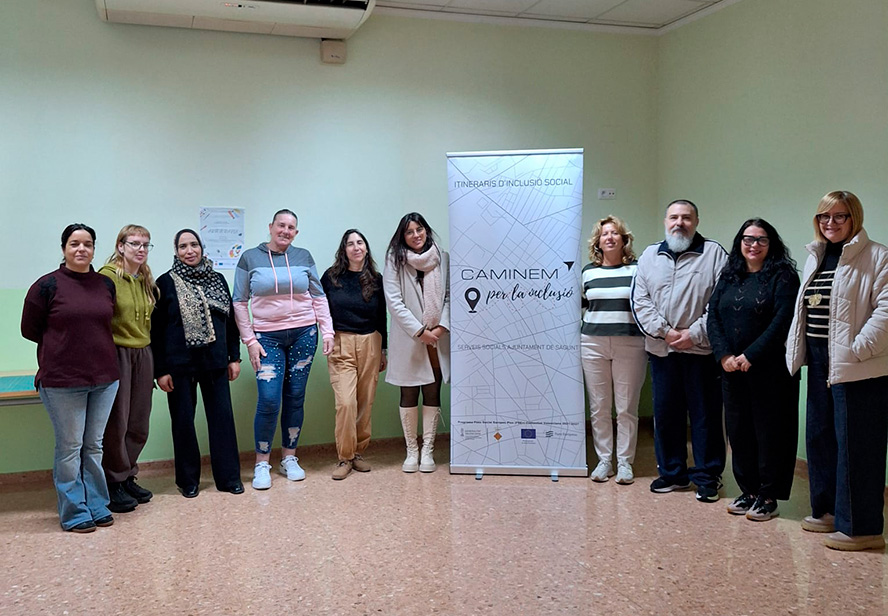 Servicios Sociales favorece el desarrollo personal mediante el taller formativo 'Arteterapia'