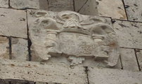 L'Ajuntament de Sagunt ja ha procedit a la retirada de l’escut franquista del cementeri municipal 