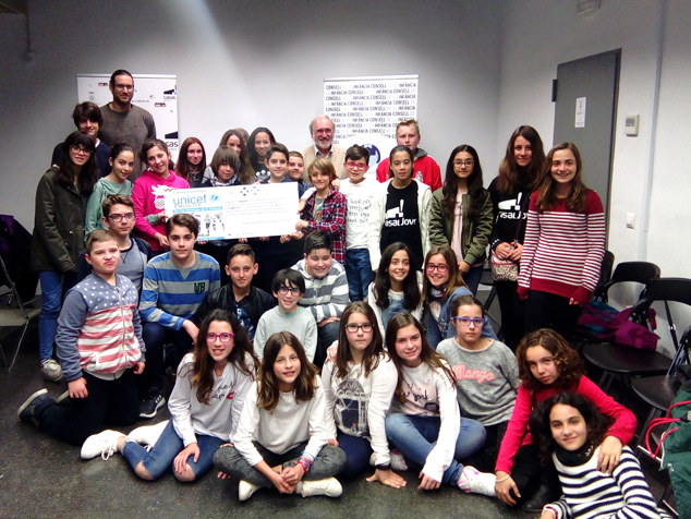 El Consell de la Infància de Sagunt entrega a Unicef la recaptació de la Carrera Solidària