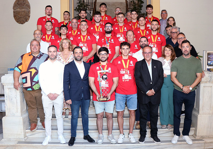 El Fertiberia BM Puerto Sagunto recibe un reconocimiento municipal por su ascenso a ASOBAL