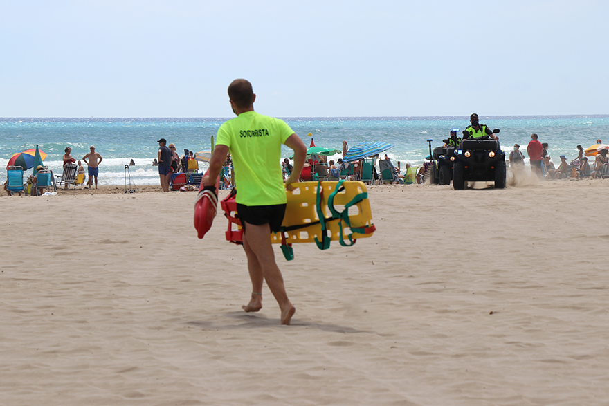 Salvamento y Socorrismo realiza más de 600 asistencias este verano en las playas de Sagunto